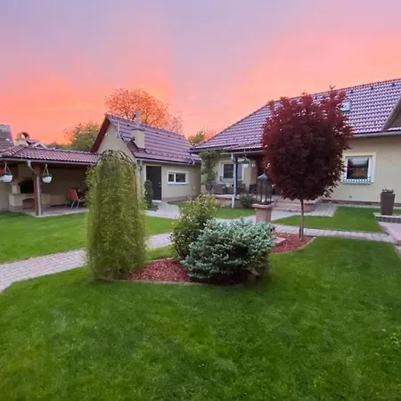 Semesterbostad Simihouse *