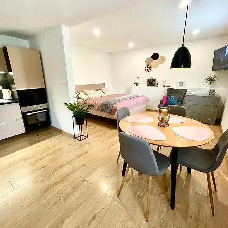 Simihouse