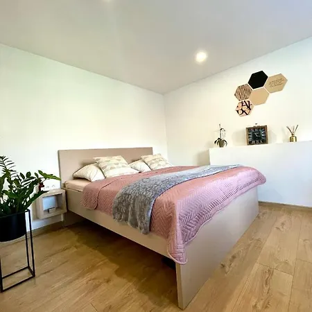 Simihouse Semesterbostad